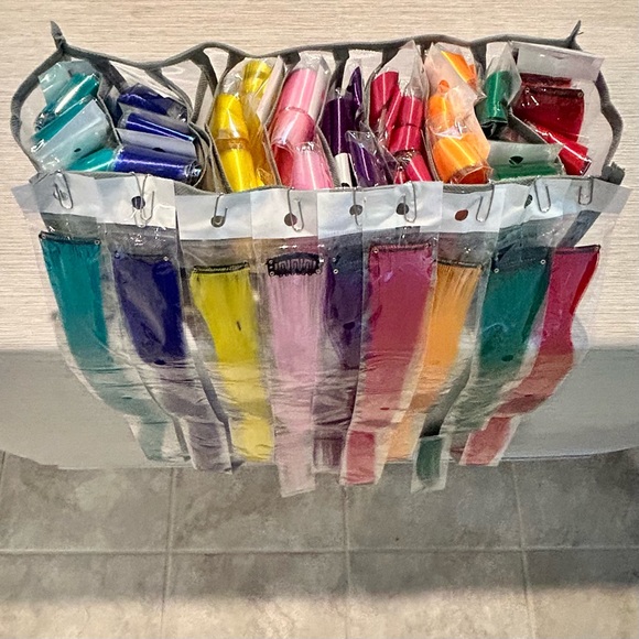 Hair Clip Ins In Various Colors Pick 4 For $16 Or 1 @ $5 In Separate Listing - Picture 2 of 5